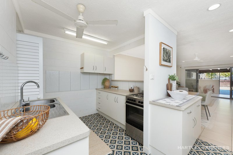 Photo - 2/11 Grant Avenue, Aitkenvale QLD 4814 - Image 5