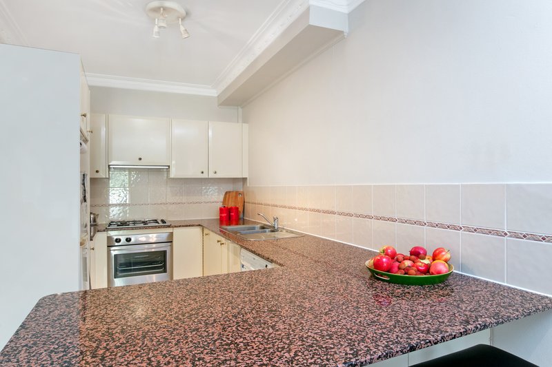 Photo - 2/11 Gulliver Street, Brookvale NSW 2100 - Image 3