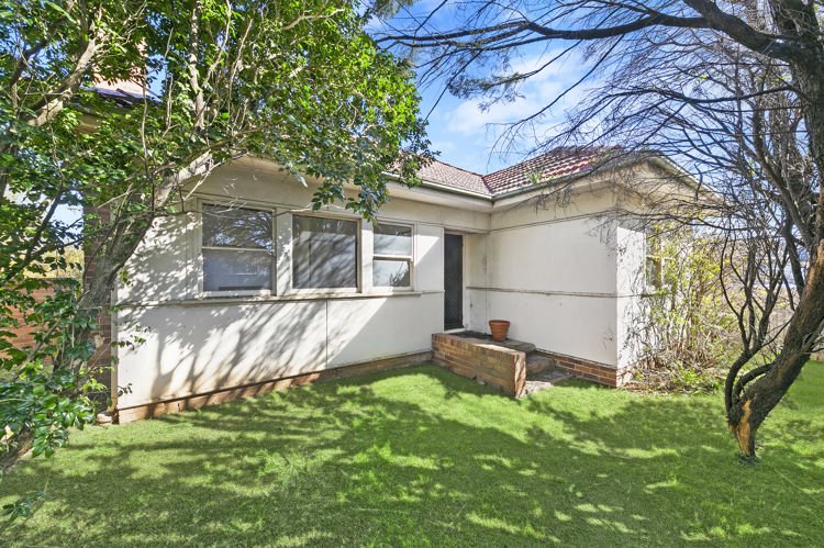 211 Hamilton Road, Fairfield NSW 2165