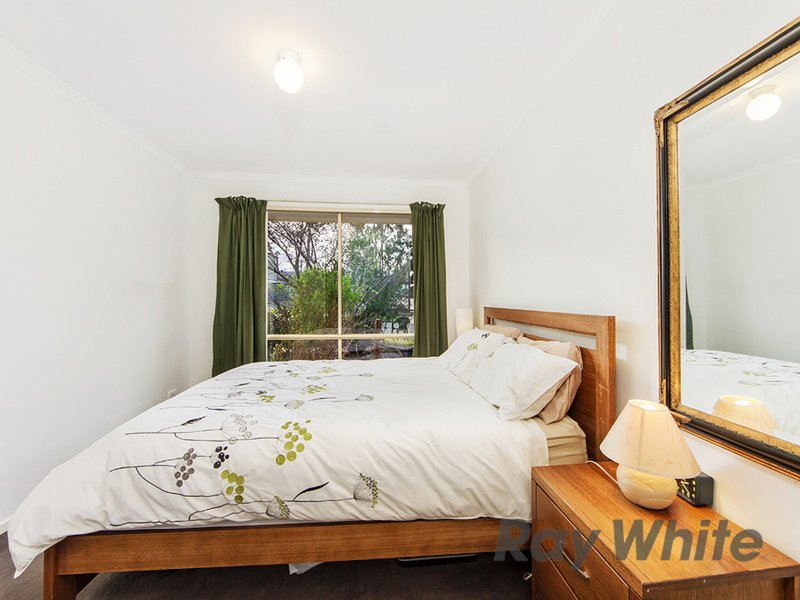 Photo - 2/11 Indwe Street, West Footscray VIC 3012 - Image 5