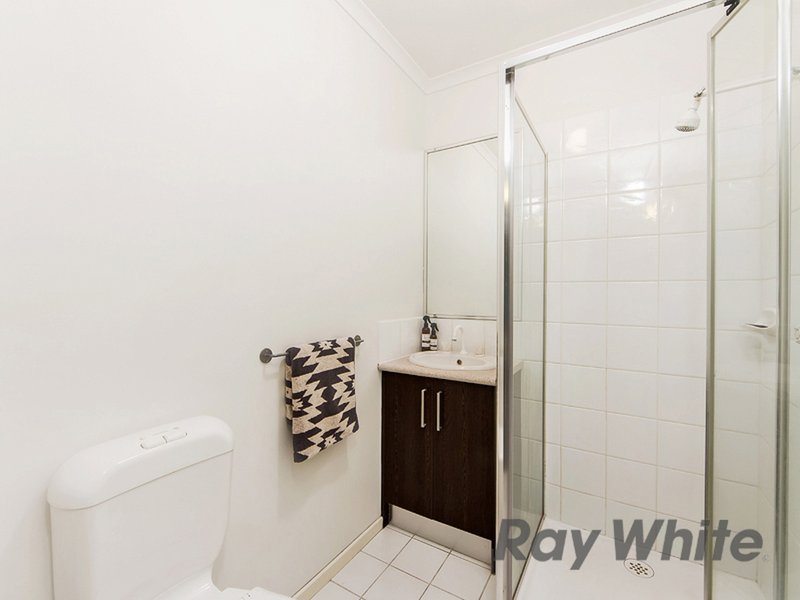 Photo - 2/11 Indwe Street, West Footscray VIC 3012 - Image 7