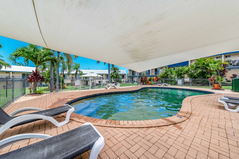 Photo - 2/11 Island Drive, Cannonvale QLD 4802 - Image 3