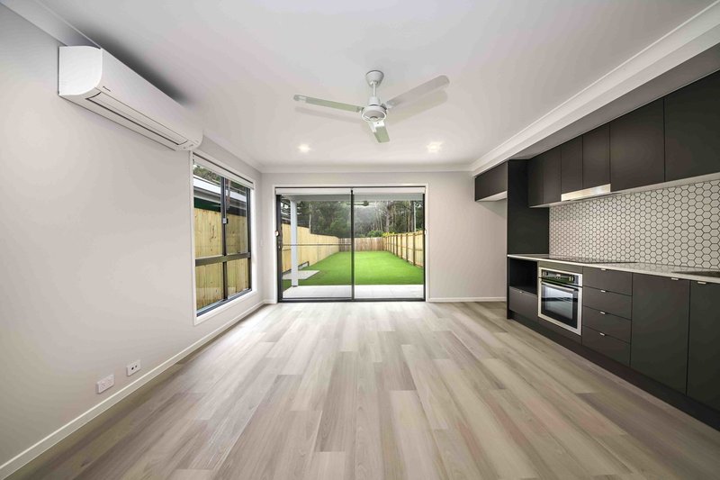 Photo - 2/11 Joy Crescent, Mango Hill QLD 4509 - Image 2