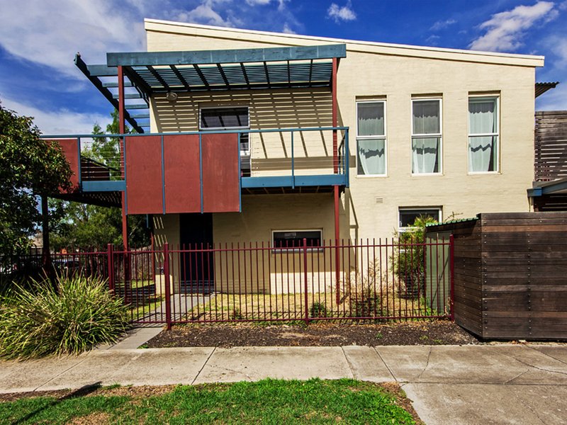 2/11 Kent Street, Braybrook VIC 3019