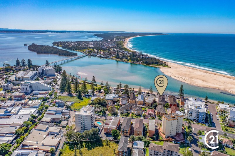 Photo - 2/11 Marine Parade, The Entrance NSW 2261 - Image 1