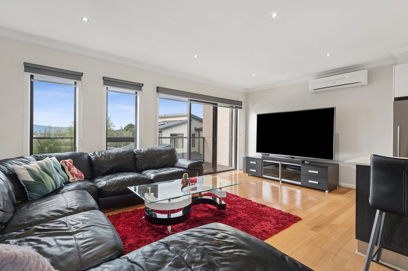 Photo - 2/11 Maroondah Highway, Lilydale VIC 3140 - Image 4