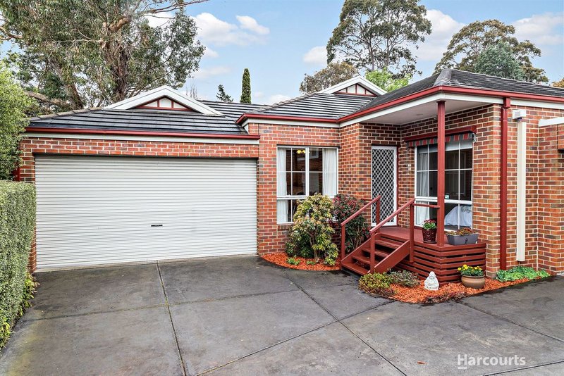 Photo - 2/11 Montclair Avenue, Glen Waverley VIC 3150 - Image 6