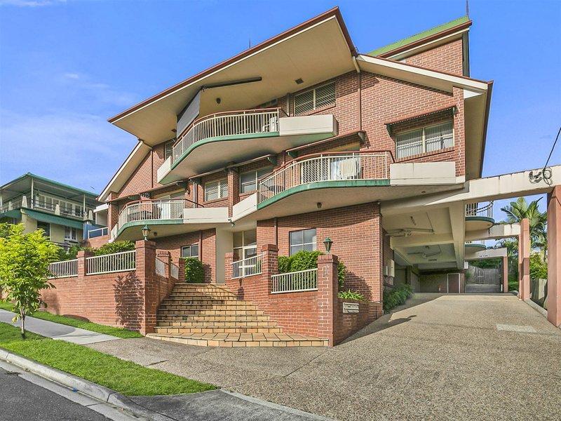 2/11 Montpelier Street, Clayfield QLD 4011