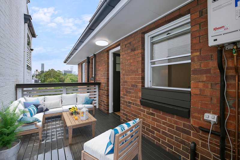 Photo - 2/11 Mountjoy Street, Petrie Terrace QLD 4000 - Image 4