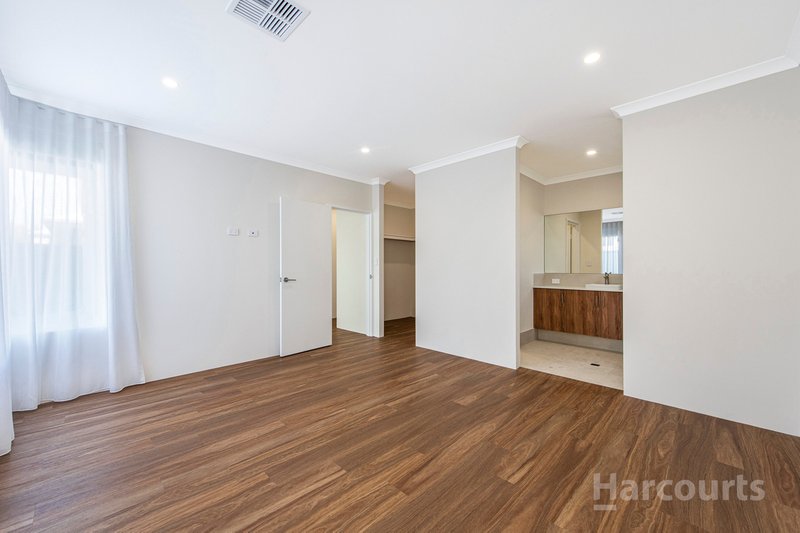 Photo - 2/11 Murray Crescent, Halls Head WA 6210 - Image 8