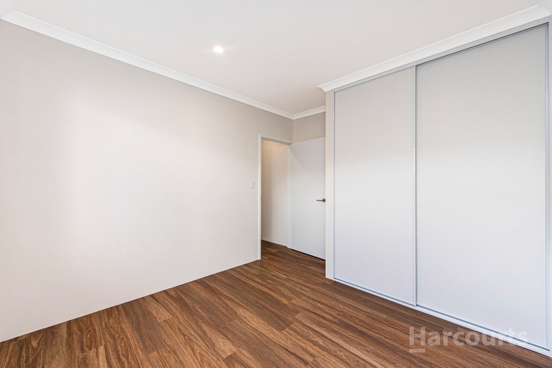 Photo - 2/11 Murray Crescent, Halls Head WA 6210 - Image 13