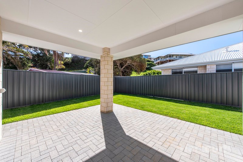 Photo - 2/11 Murray Crescent, Halls Head WA 6210 - Image 17