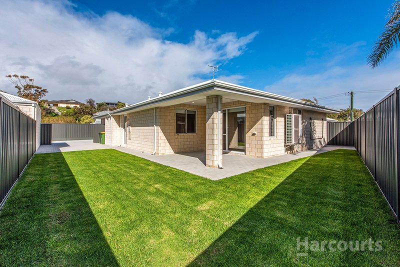 Photo - 2/11 Murray Crescent, Halls Head WA 6210 - Image 18