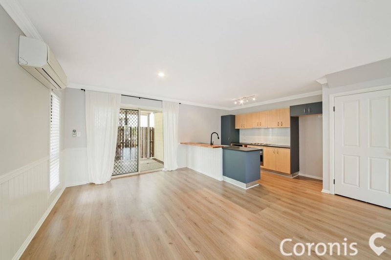 Photo - 2/11 Noble Street, Clayfield QLD 4011 - Image 4