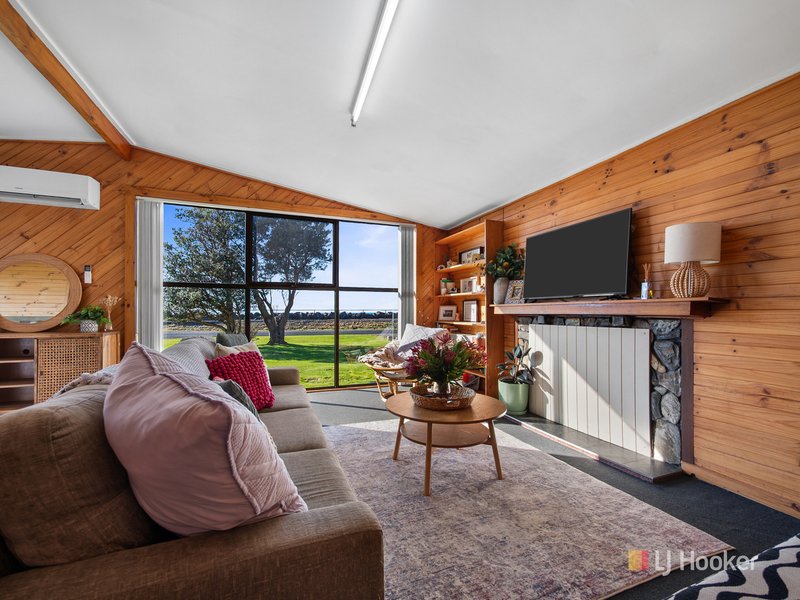 Photo - 211 Old Bass Highway, Wynyard TAS 7325 - Image 6