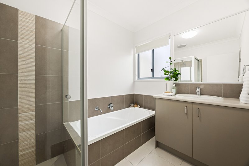 Photo - 2/11 Pangali Circuit, Birtinya QLD 4575 - Image 10