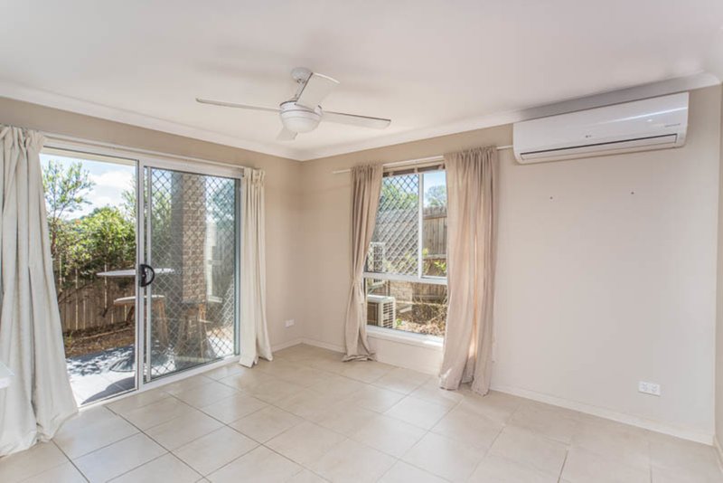 Photo - 2/11 Peterson Street, Beaudesert QLD 4285 - Image 4