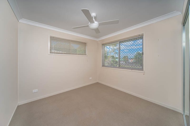 Photo - 2/11 Peterson Street, Beaudesert QLD 4285 - Image 6