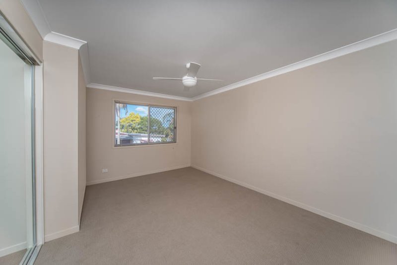 Photo - 2/11 Peterson Street, Beaudesert QLD 4285 - Image 7