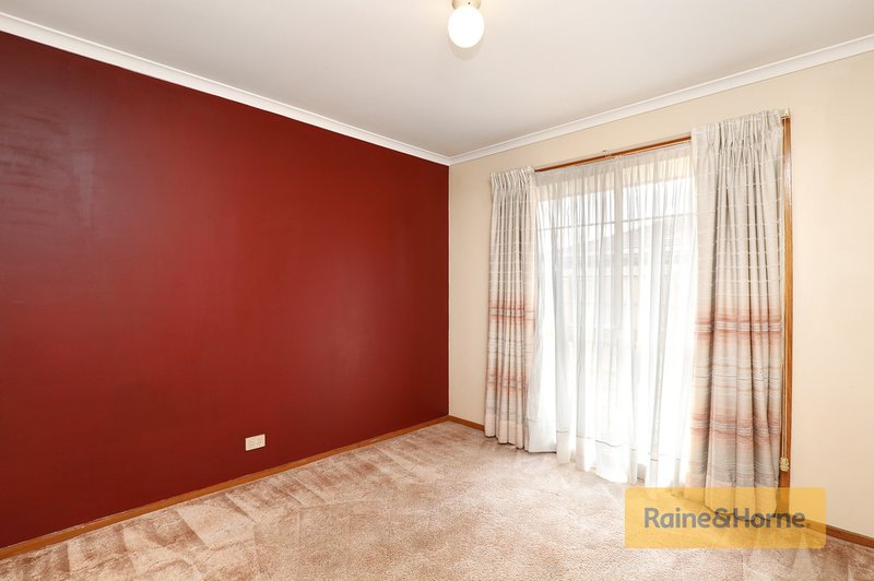 Photo - 2/11 Phillip Street, Melton South VIC 3338 - Image 7