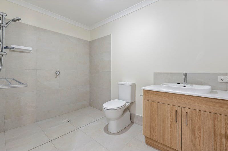 Photo - 2/11 Pleasant Street, Morayfield QLD 4506 - Image 7