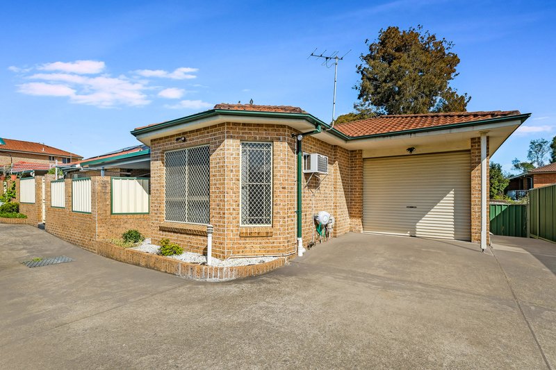 2/11 Pringle Avenue, Bankstown NSW 2200