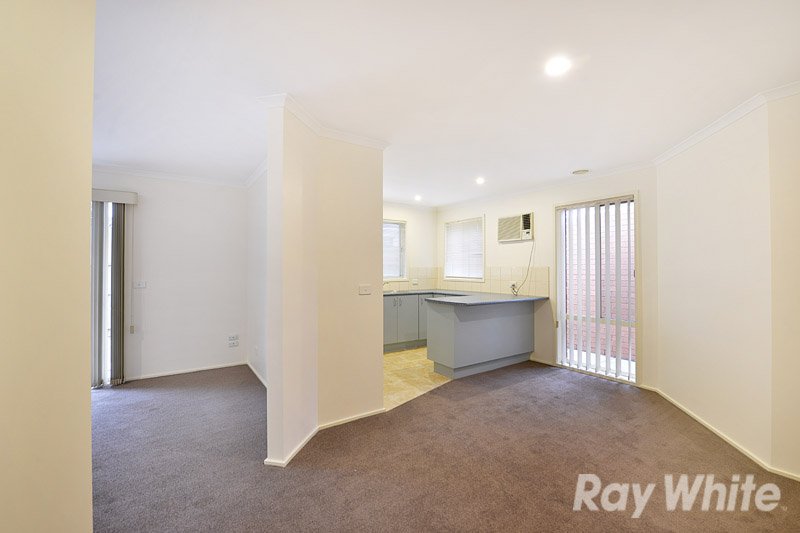 Photo - 2/11 Ross Street, Ferntree Gully VIC 3156 - Image 2