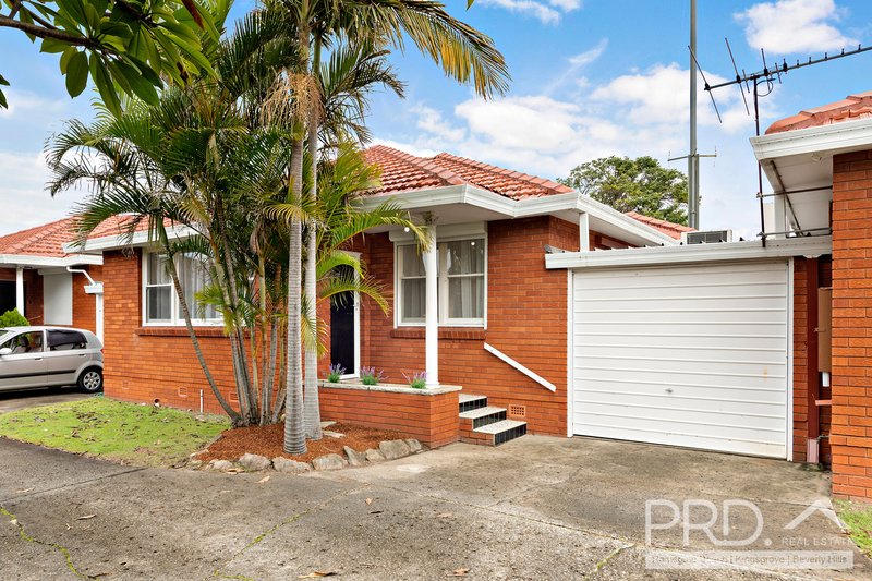 Photo - 2/11 Solander Street, Monterey NSW 2217 - Image 1