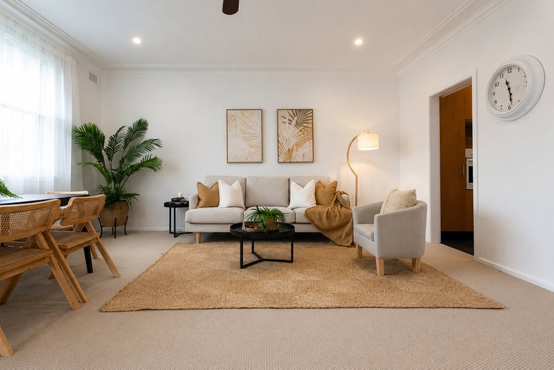 Photo - 2/11 Solander Street, Monterey NSW 2217 - Image 2