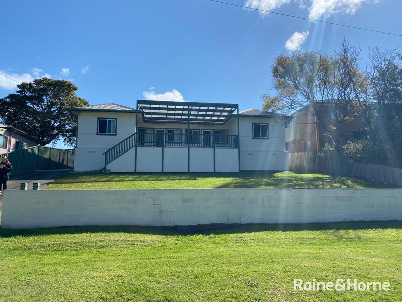 Photo - 2/11 South Street, Greenwell Point NSW 2540 - Image 2