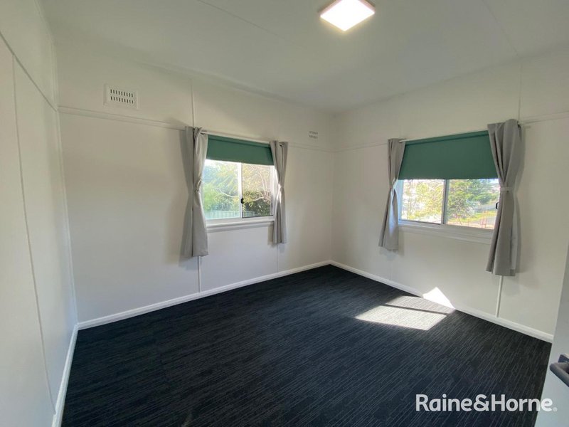 Photo - 2/11 South Street, Greenwell Point NSW 2540 - Image 8