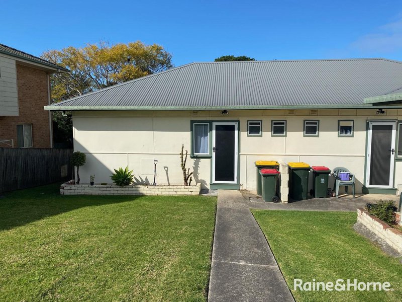 Photo - 2/11 South Street, Greenwell Point NSW 2540 - Image 10