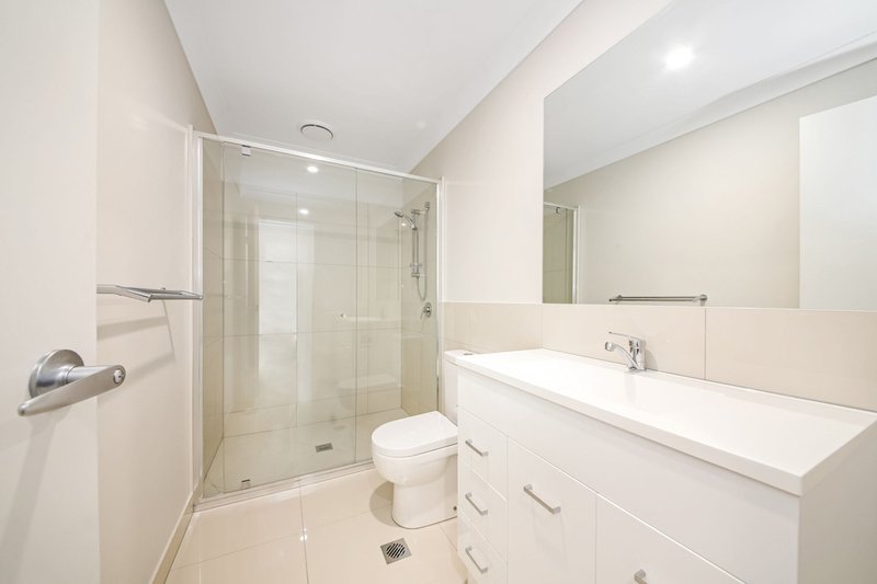 Photo - 2/11 Stinson Way, Logan Reserve QLD 4133 - Image 7