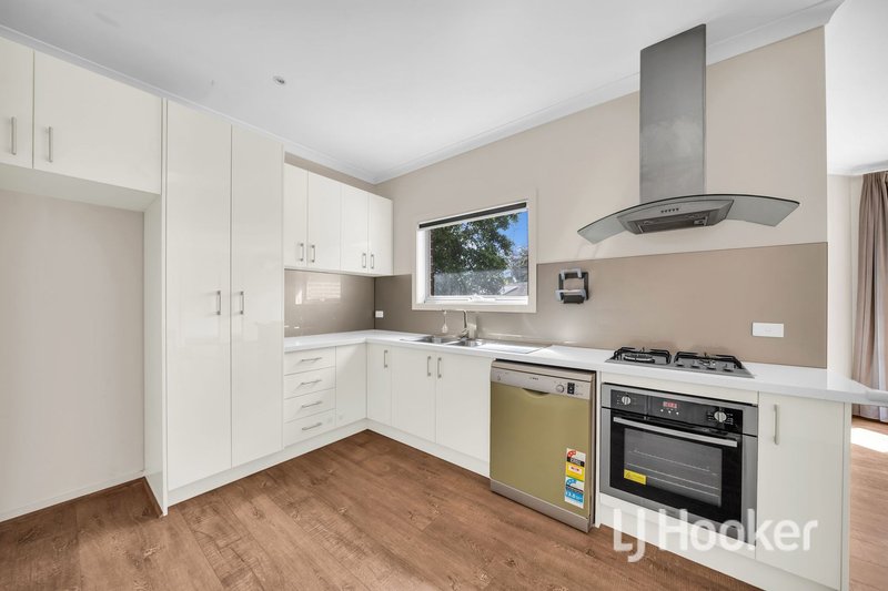 Photo - 2/11 Stuart Crescent, Nunawading VIC 3131 - Image 4