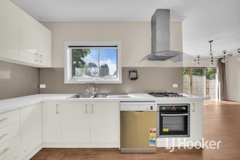 Photo - 2/11 Stuart Crescent, Nunawading VIC 3131 - Image 5