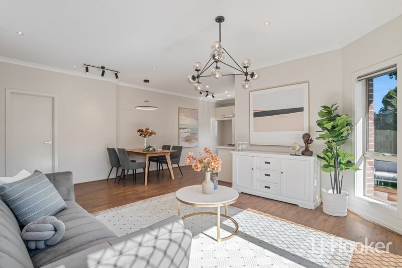 Photo - 2/11 Stuart Crescent, Nunawading VIC 3131 - Image 2