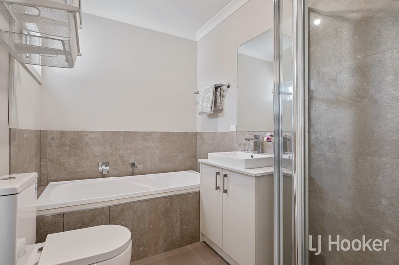 Photo - 2/11 Stuart Crescent, Nunawading VIC 3131 - Image 9