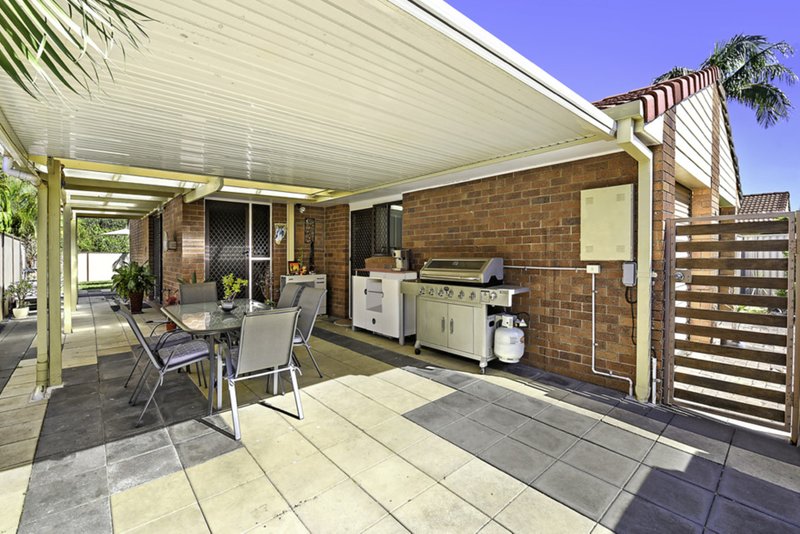 Photo - 2/11 Telopea Street, Labrador QLD 4215 - Image 10