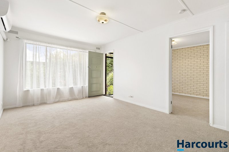 Photo - 2/11 Vale Street, Alfredton VIC 3350 - Image 5