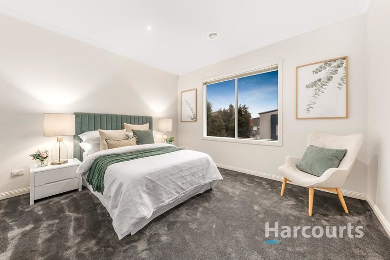 Photo - 2/11 View Road, Bayswater VIC 3153 - Image 4