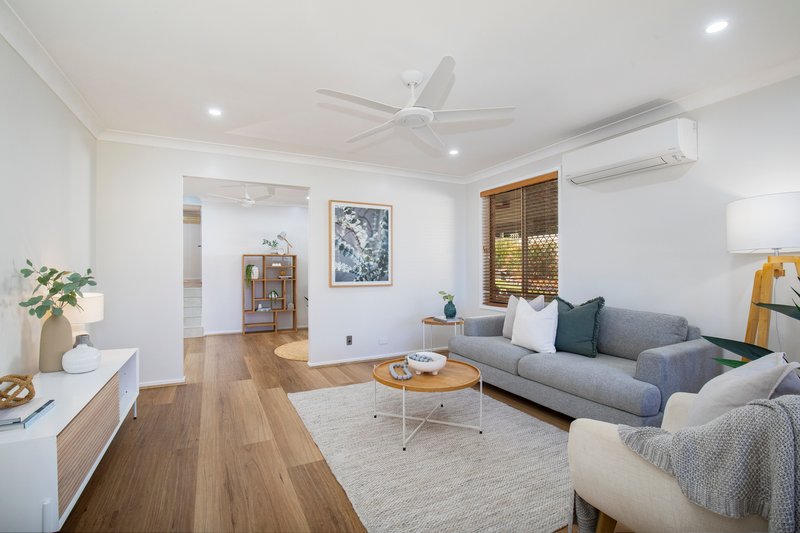 Photo - 2/11 Wall Close, Charlestown NSW 2290 - Image 3