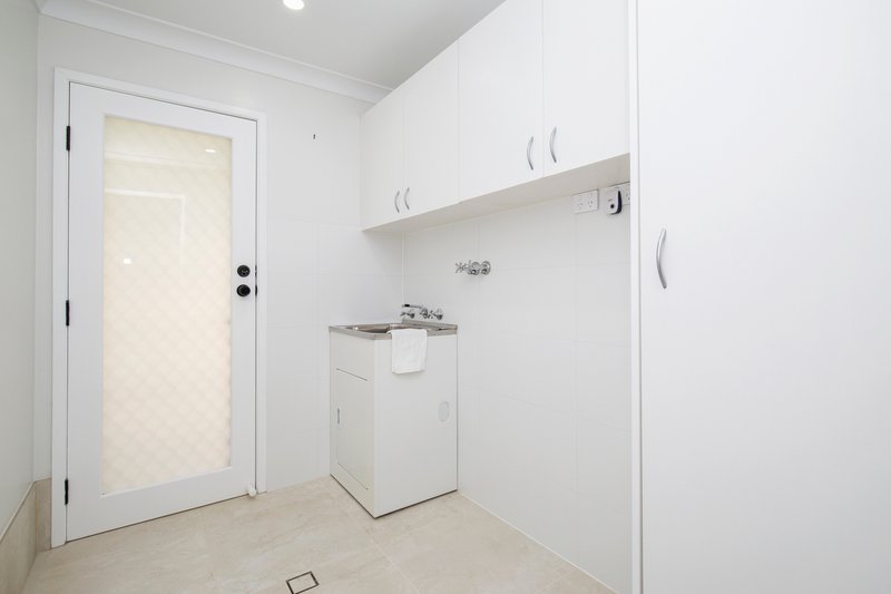 Photo - 2/11 Wall Close, Charlestown NSW 2290 - Image 15