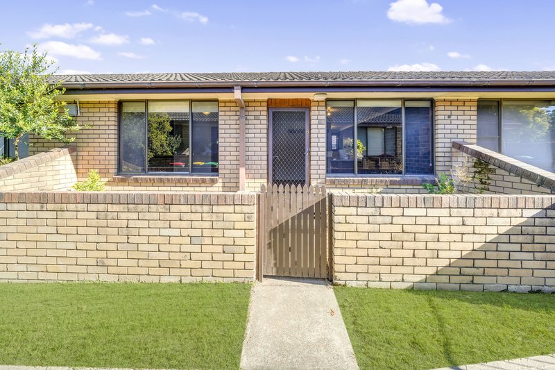 Photo - 2/11 Waller Street, East Maitland NSW 2323 - Image 1