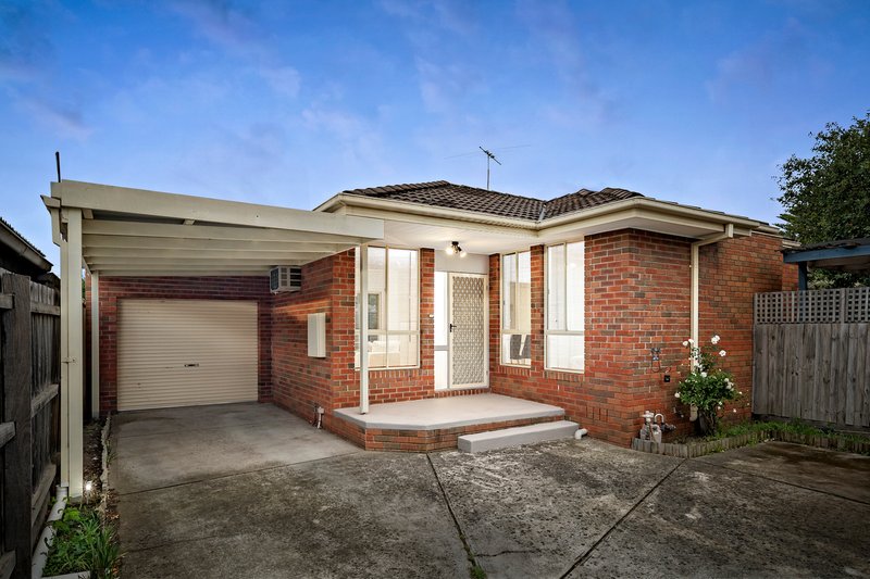 Photo - 2/11 Wandoo Avenue, Clarinda VIC 3169 - Image 1