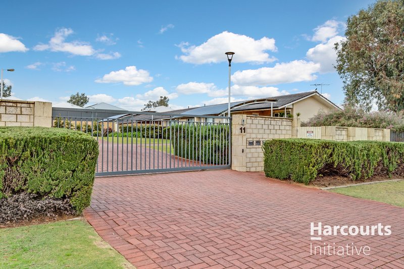 Photo - 2/11 Westbrook Way, Girrawheen WA 6064 - Image 4