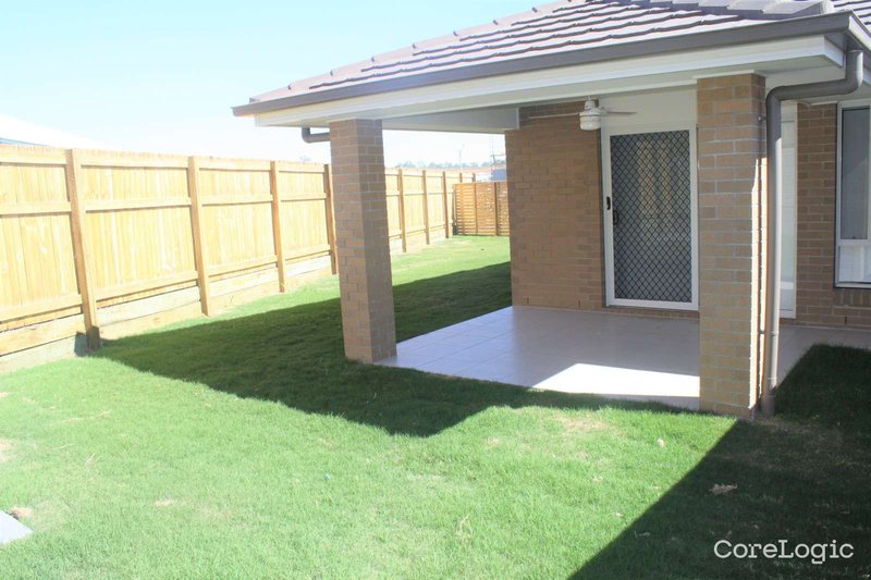 Photo - 2/11 Westray Crescent, Redbank Plains QLD 4301 - Image 5