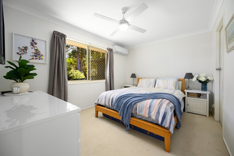 Photo - 2/11 Woodgate Place, Paradise Point QLD 4216 - Image 9