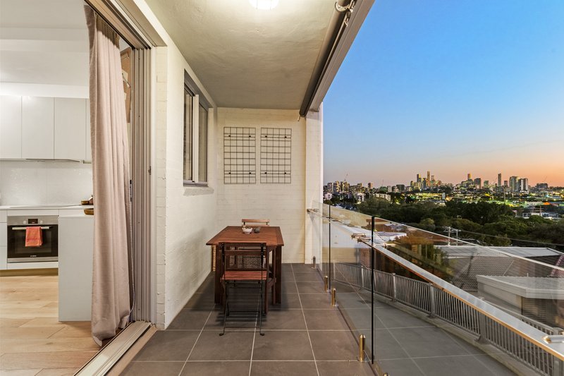 Photo - 2/110 Crosby Road, Ascot QLD 4007 - Image 8