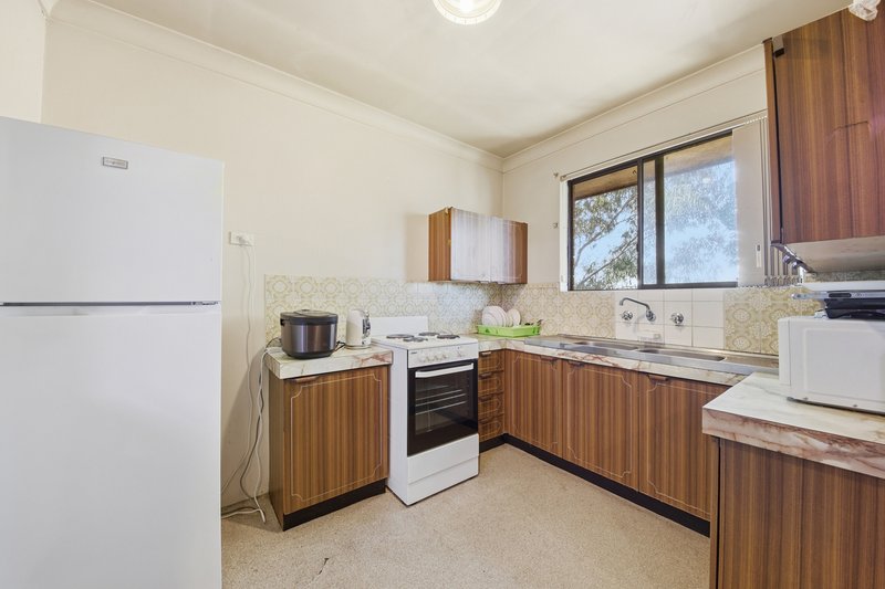 Photo - 21/10 Forbes Street, Warwick Farm NSW 2170 - Image 3