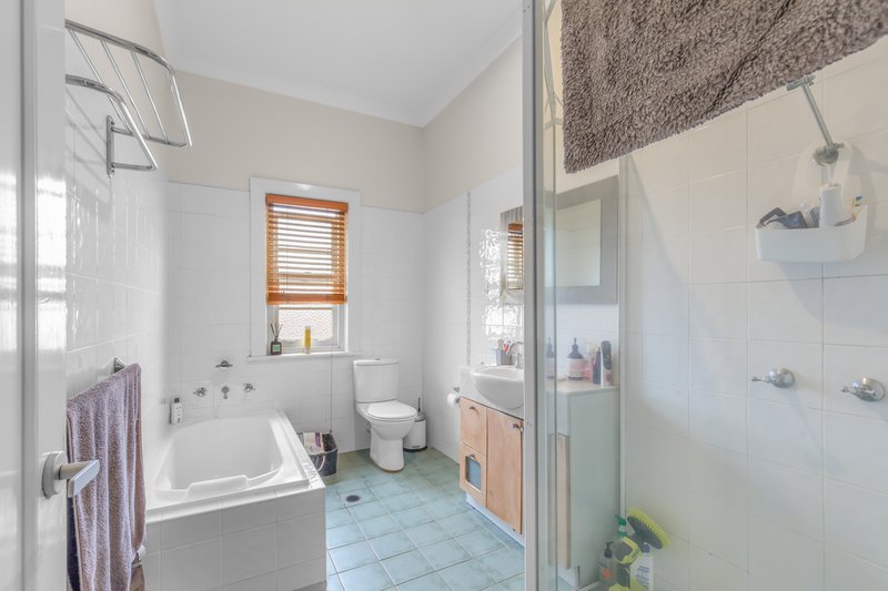 Photo - 2/110 Keppel Street, Bathurst NSW 2795 - Image 7